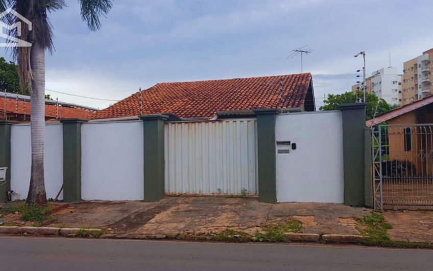 Vende-se Casa térrea no Jardim das Palmeiras..!!